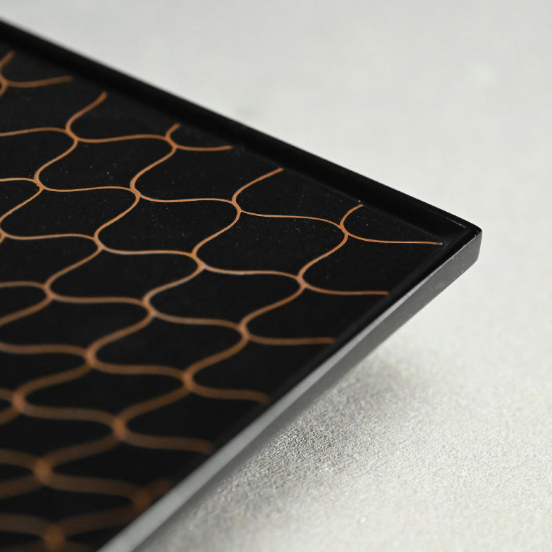 絶品モダン輪島慶塚塗盆 ー輪島塗 慶塚漆器工房「網目蒔絵盛器」