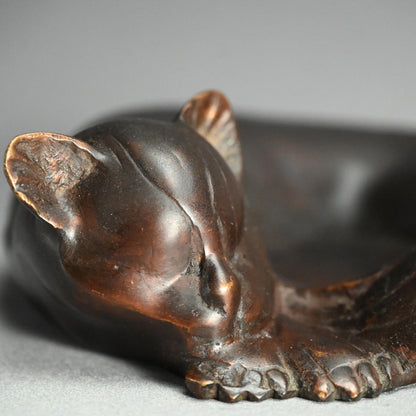 日本のアールデコ時代のブロンズ猫