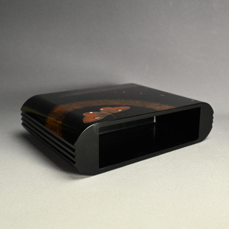 蝶付漆花瓶 ー井波唯志 「花器」