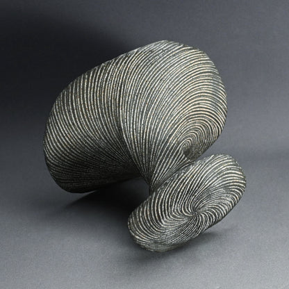 Rare Black Wave Vase ー崎山 隆之 “聴涛”