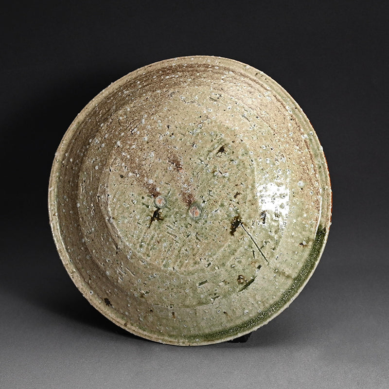 ボリュームのある伊賀焼の器 ー辻村 塊状の「伊賀鉢」