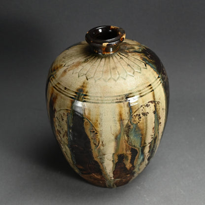 Beautiful Antique Japanese Seto Heiji Vase ー“丸菊文 印花瓶子”