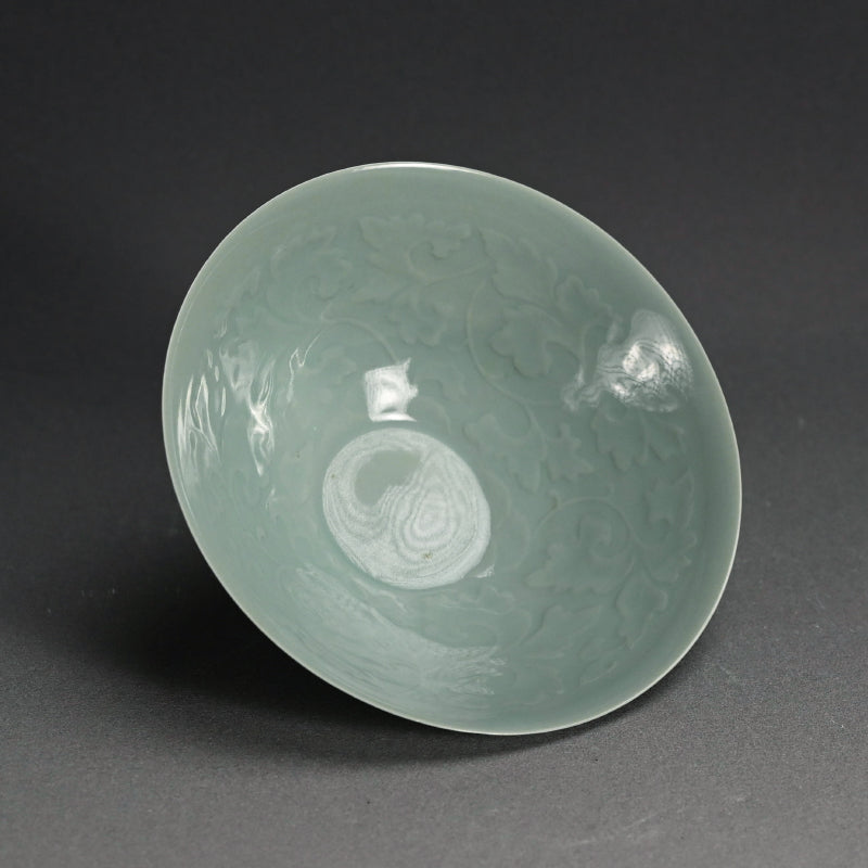 Exquisite Celadon Bowl By Imperial Artist ー初代 諏訪 蘇山 "青瓷 陽紋鉢"