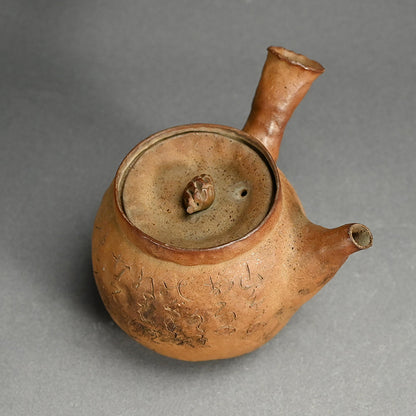 Antique Japanese Tea Pot by Buddhist Nun ー大田垣 蓮月
