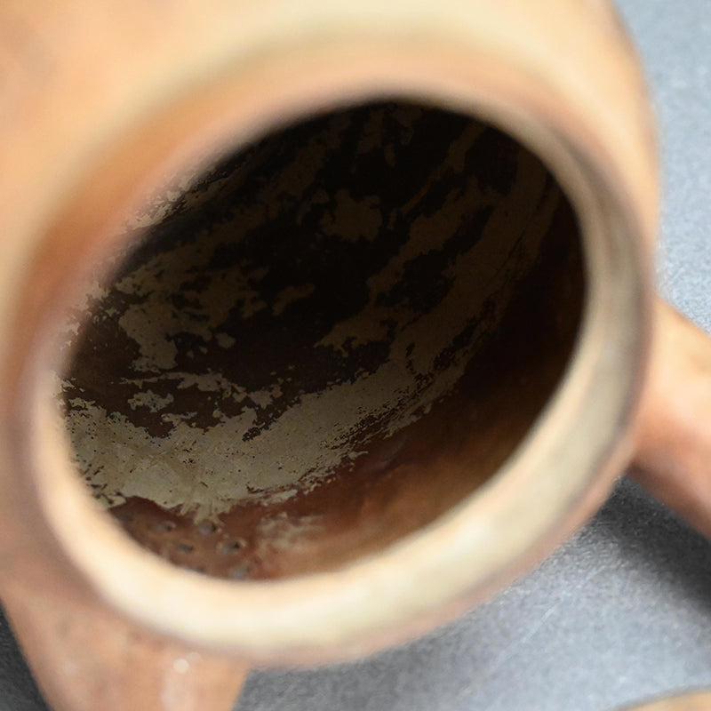 Antique Japanese Tea Pot by Buddhist Nun ー大田垣 蓮月