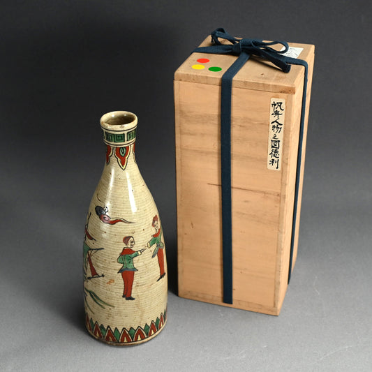 Dutch Ship on Antique Japanese Funa-Tokkuri ー帆舟人物之図 徳利