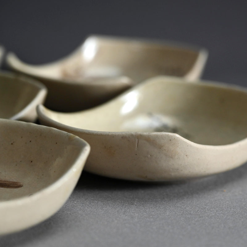 箱入り10個入り。亀甲焼懐石向付皿セット