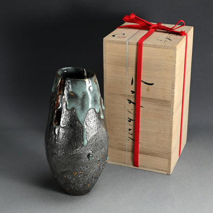 Contemporary Glimmering Silver Vase ー市川 透 “花器”