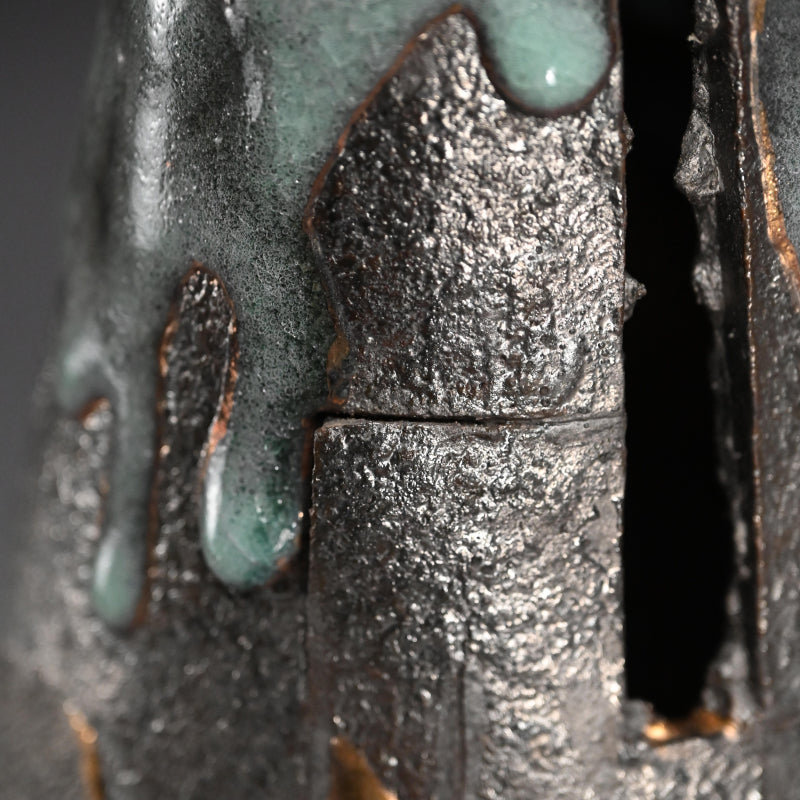 Contemporary Glimmering Silver Vase ー市川 透 “花器”