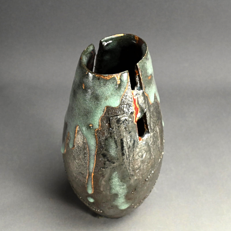 Contemporary Glimmering Silver Vase ー市川 透 “花器”