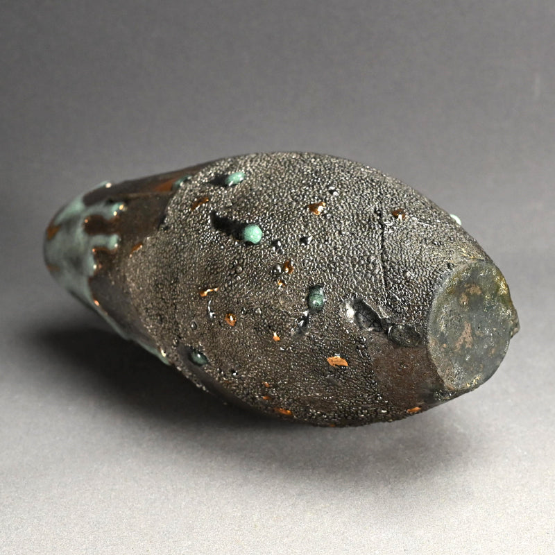 Contemporary Glimmering Silver Vase ー市川 透 “花器”