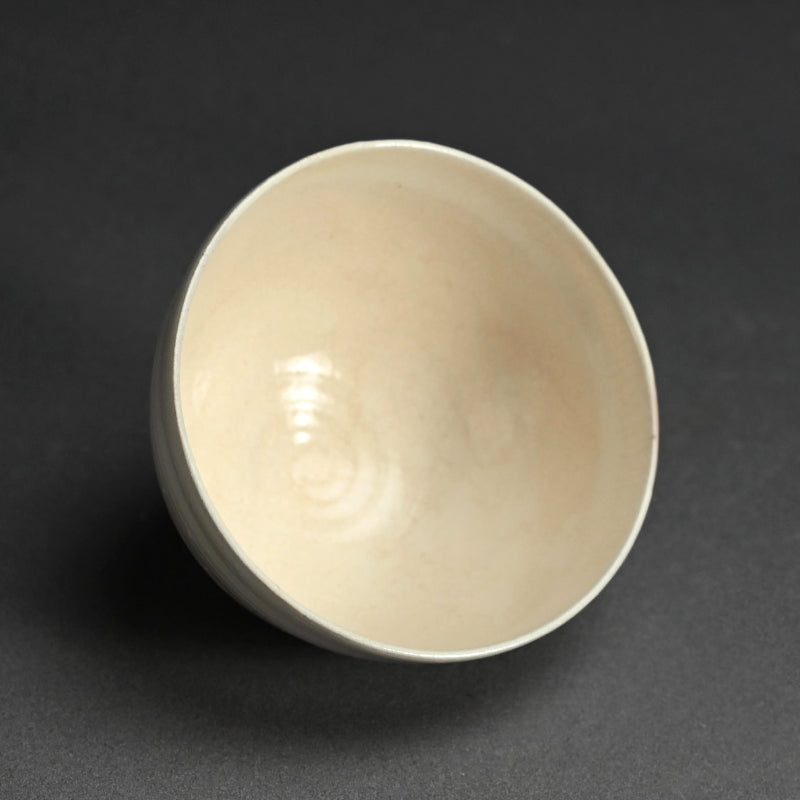 幽白茶碗 ー山田光「粉引茶盌」