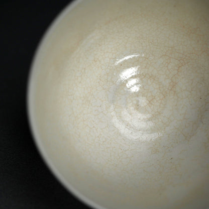 幽白茶碗 ー山田光「粉引茶盌」