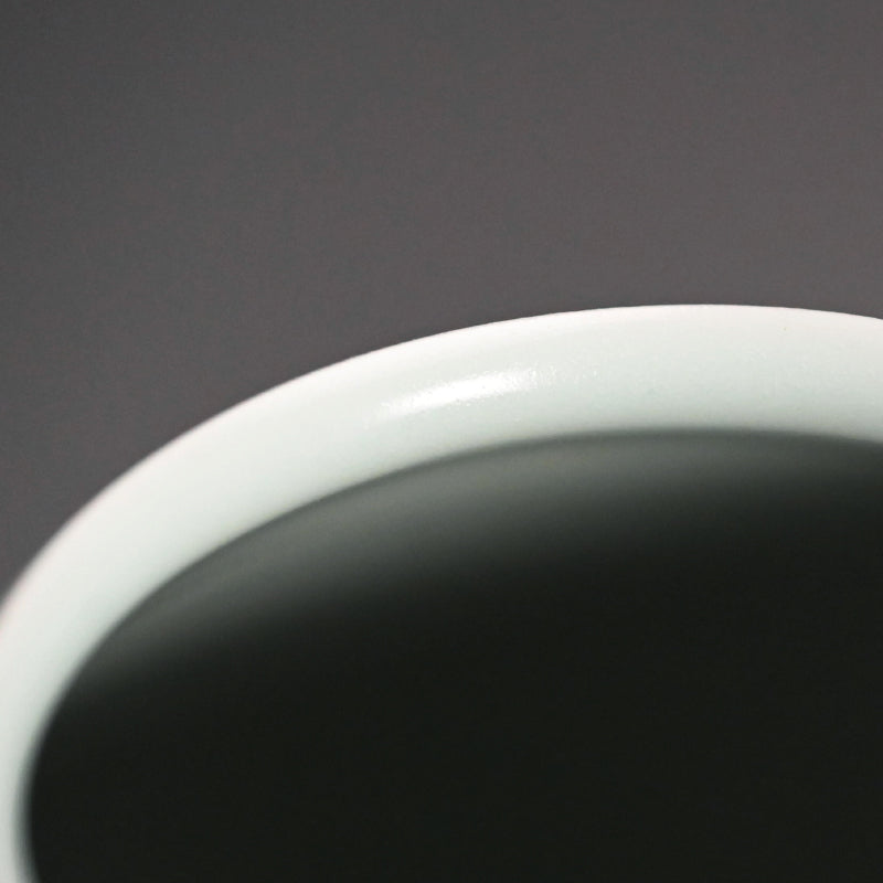 Seihakuji Vase ー深見 陶治