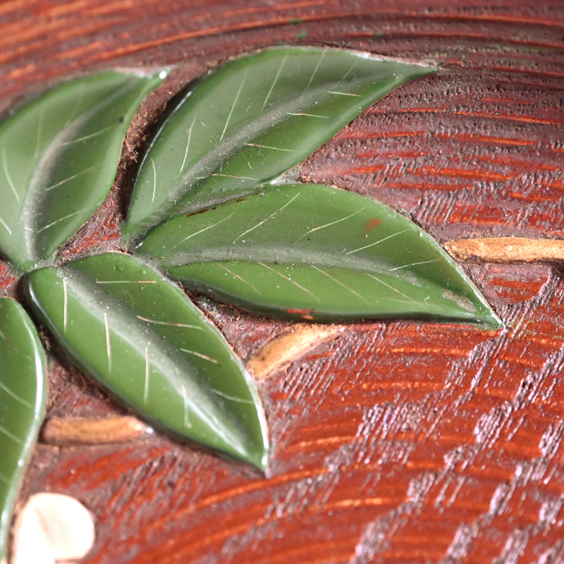 Wysteria and Honey-Bee Lacquer Plate by Kosai ー廣斎 “堆漆蒔絵 藤之圖菓子器”