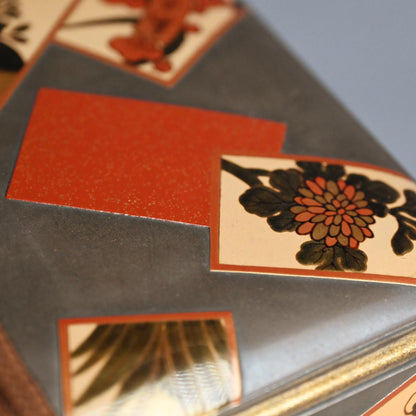 アンティーク漆箱、花札デザイン ー 入山白翁「花札蒔絵手筥」