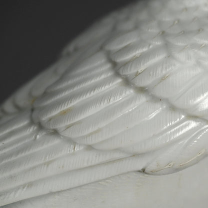 Pigeon on Tile Ceramic Sculpture ー宮川 (真葛) 香山 “古瓦鳩置物"