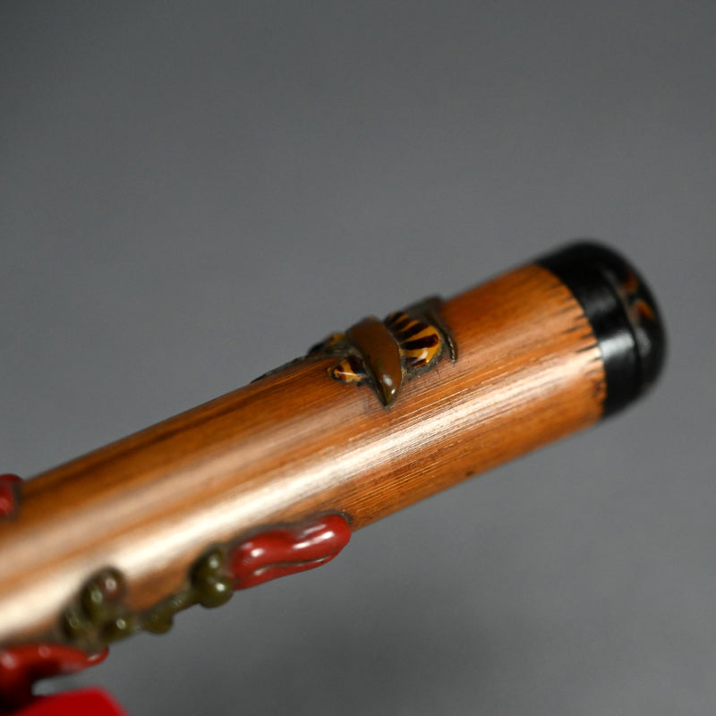 Exquisite Lacquered-Bamboo Incense Container ー金城 一国斎 "蜂花象嵌竹香筒"