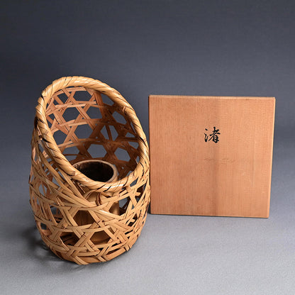 Bamboo Art Basket named Nagisa ー五代 早川 尚古齋 “渚”