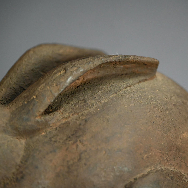 Exhibited Dry Lacquer Rabbit Sculpture, 1947 ー関 長造 “兎”