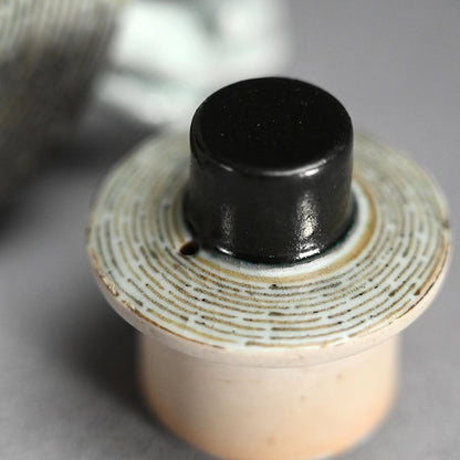 Richly Decorated Suichu Ewer ー宮川 (真葛) 香山