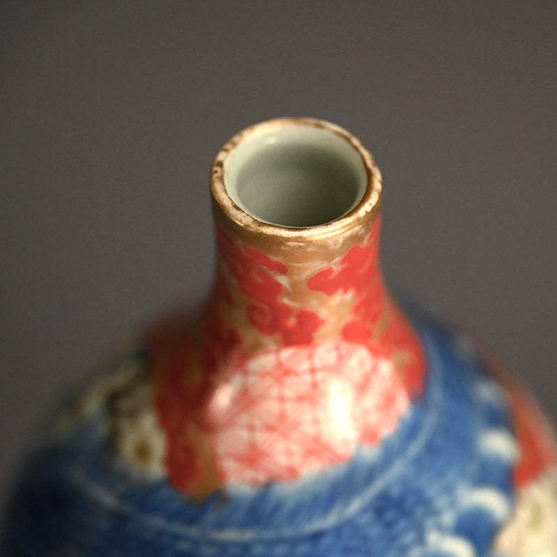 Large 18th c. Japanese Ko-Imari Porcelain Tokkuri Vase