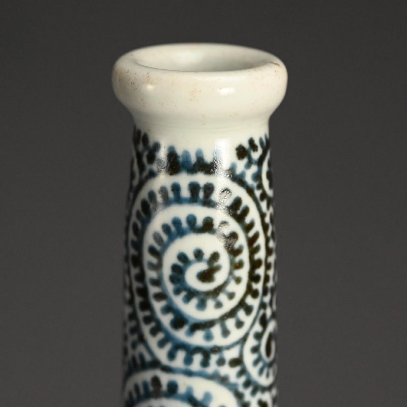 Edo p. Japanese Tako Karakusa Tokkuri Bottle Vase