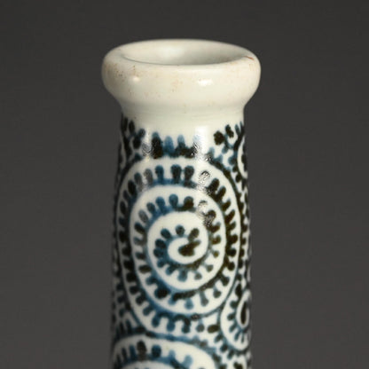 Edo p. Japanese Tako Karakusa Tokkuri Bottle Vase