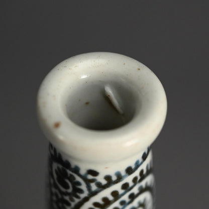 Edo p. Japanese Tako Karakusa Tokkuri Bottle Vase