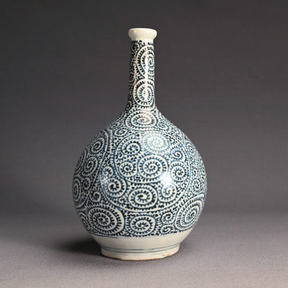 Edo p. Japanese Tako Karakusa Tokkuri Bottle Vase