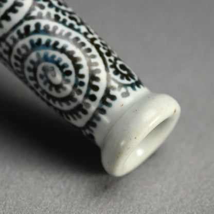 Edo p. Japanese Tako Karakusa Tokkuri Bottle Vase