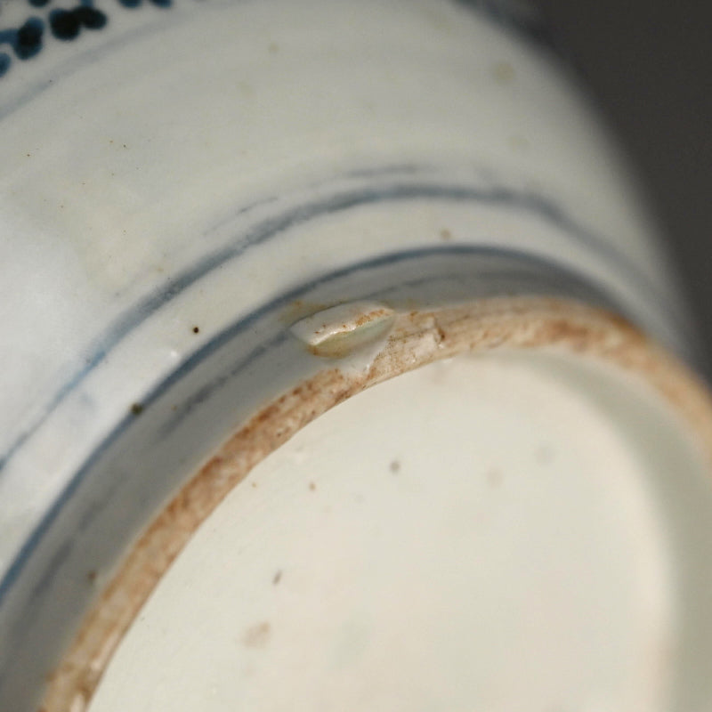 Edo p. Japanese Tako Karakusa Tokkuri Bottle Vase