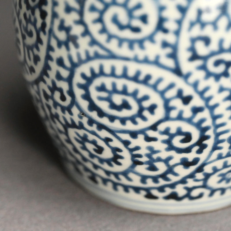 Exquisite Tsurukubi Style Edo p. Tako-Karakusa Vase