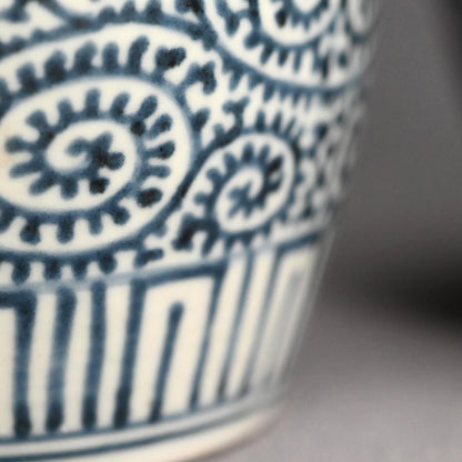 Edo p. Pair Imari Tako Karakusa Tokkuri Vases