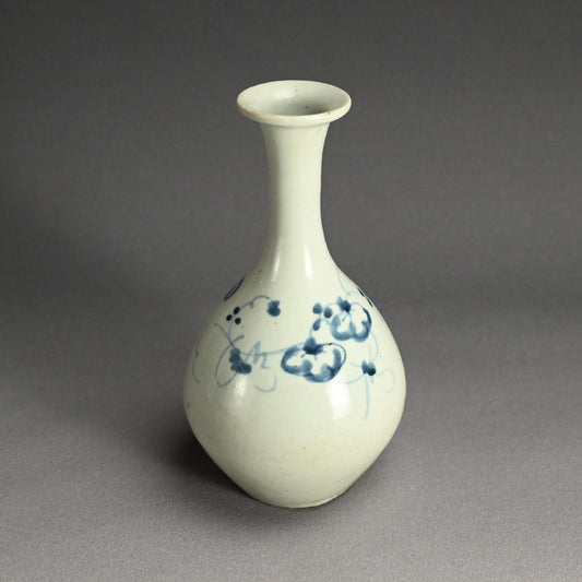 Antique Japanese Edo p. Ko-Imari Bottle Vase