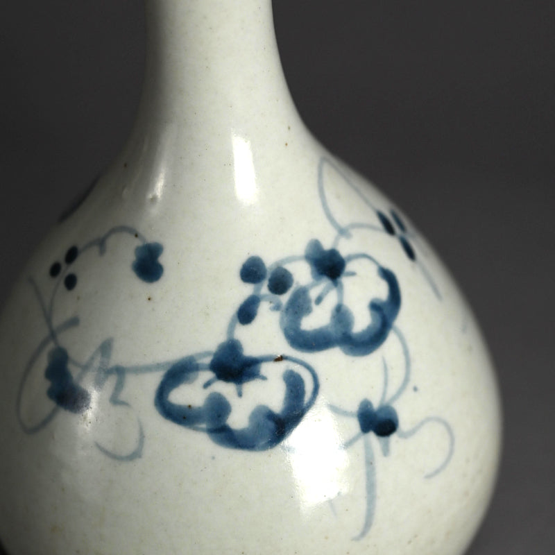 Antique Japanese Edo p. Ko-Imari Bottle Vase