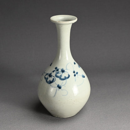 Antique Japanese Edo p. Ko-Imari Bottle Vase