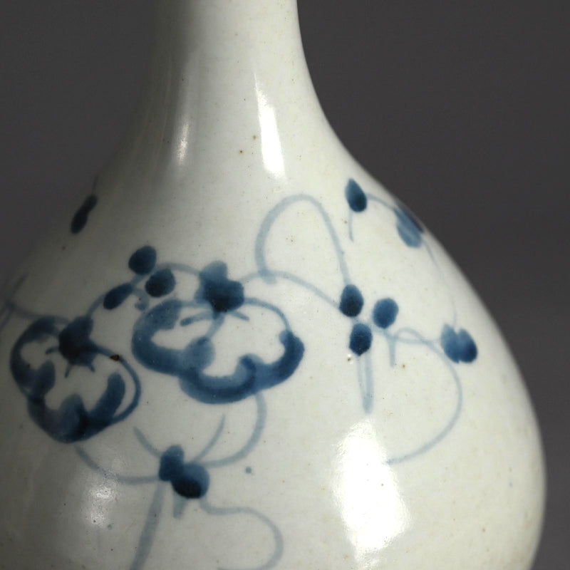 Antique Japanese Edo p. Ko-Imari Bottle Vase