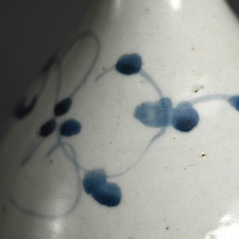 Antique Japanese Edo p. Ko-Imari Bottle Vase