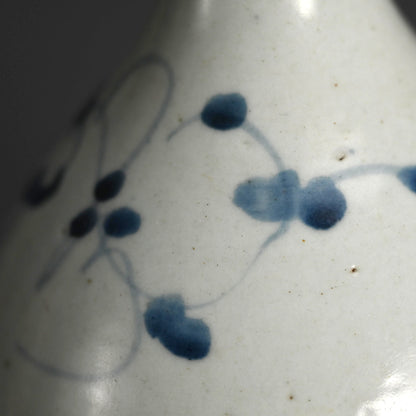 Antique Japanese Edo p. Ko-Imari Bottle Vase