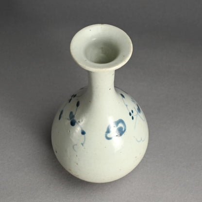 Antique Japanese Edo p. Ko-Imari Bottle Vase