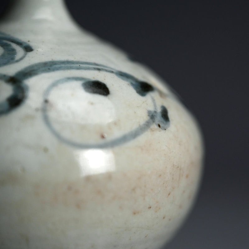 A large Ko-Imari Abura Tsubo Oil Jar Vase