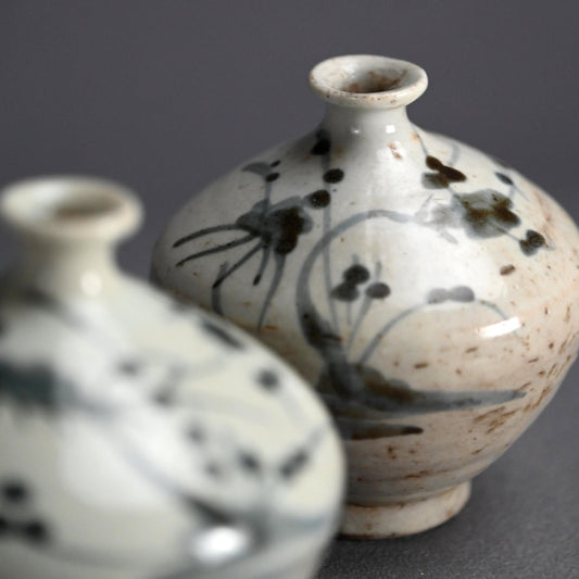 Pair Ko-Imari Abura Tsubo Oil Flasks