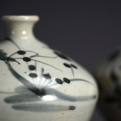 Pair Ko-Imari Abura Tsubo Oil Flasks