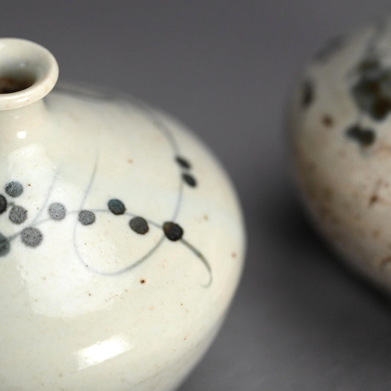Pair Ko-Imari Abura Tsubo Oil Flasks