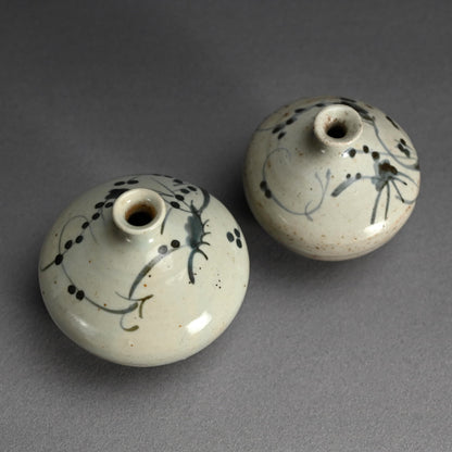 Pair Ko-Imari Abura Tsubo Oil Flasks