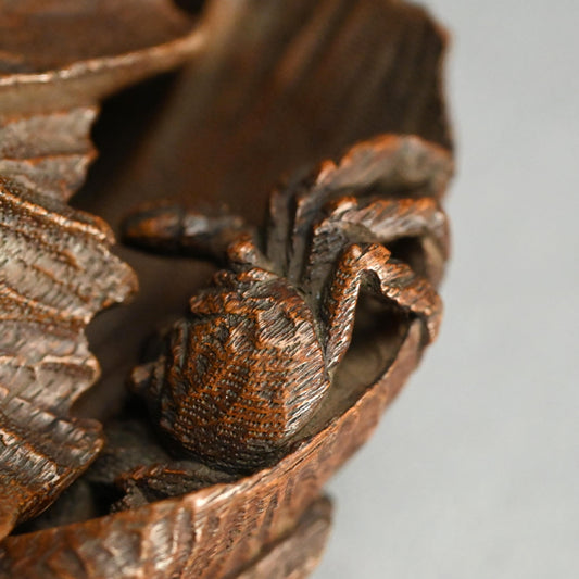 Antique Lotus-leaf-shaped Carved Wood Covered Bowl
