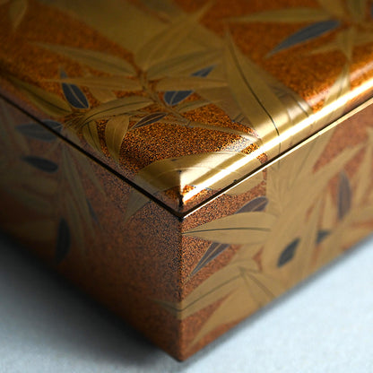 Amazing Edo p. Multi-tiered Stacking Lacquer Box Set
