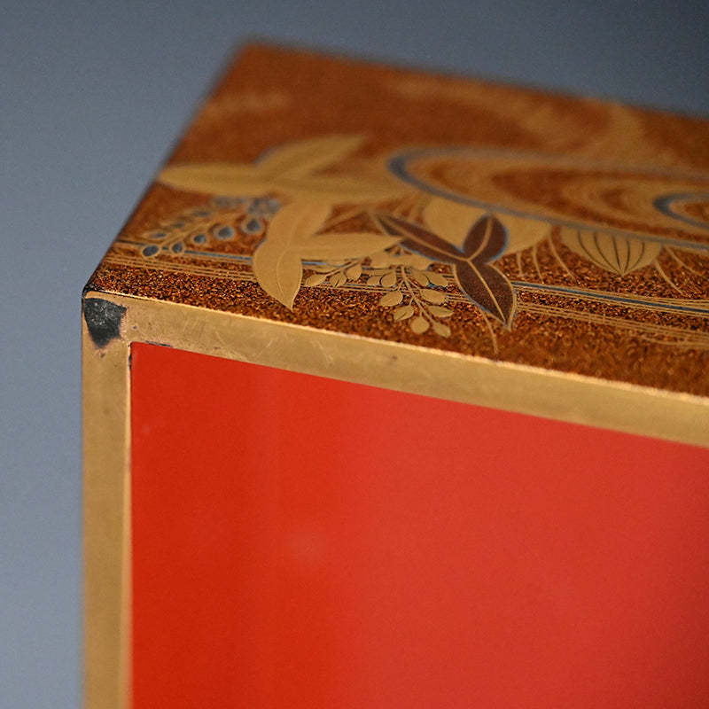 Amazing Edo p. Multi-tiered Stacking Lacquer Box Set