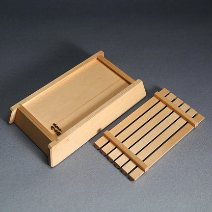 Wooden Sake set by Tarugen ー京なわて たる源 “酒器”
